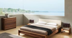 Modele de paturi lemn masiv si tapitate din piele in oferta DecoStores