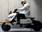 Noul Scuter Electric BMW CE 04