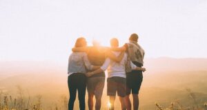 Cum sa iti consolidezi prieteniile dupa 30 de ani