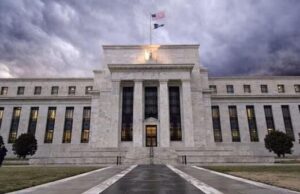 FED Menține Dobânda de Referință Stabilă: Perspective Prudente pentru Viitor