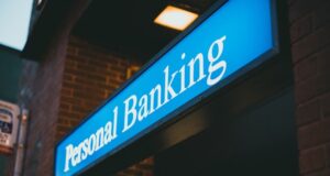 Performanță Record în Sistemul Bancar Românesc: Creșterea Activelor și Profitabilității în 2023