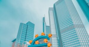 România încă nu îndeplinește condițiile pentru adoptarea monedei euro, conform Comisiei Europene